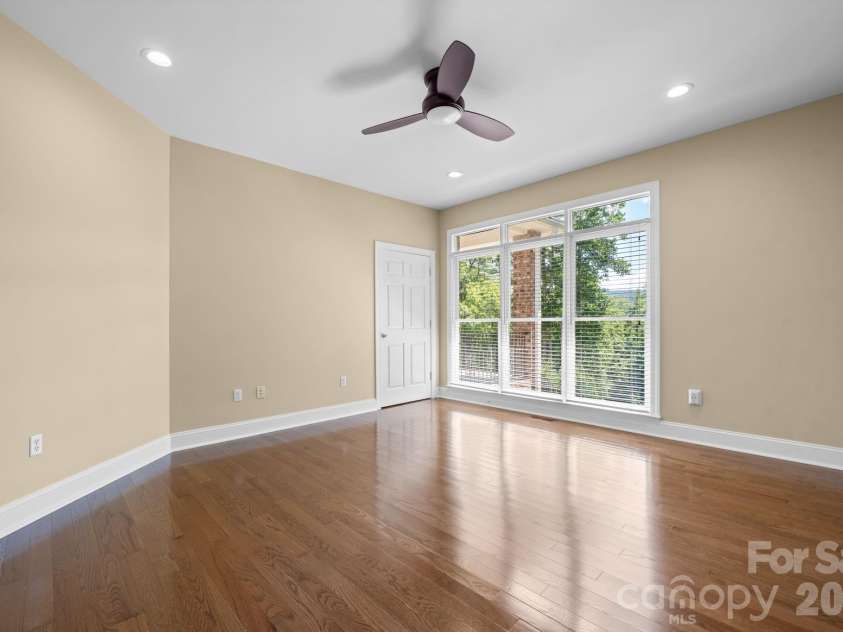 2752 Brittany Drive, Lenoir, NC 28645.  MLS# CAR4416951, YatesRealty ID 46869. 