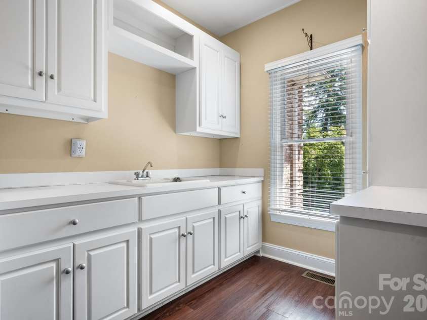 2752 Brittany Drive, Lenoir, NC 28645.  MLS# CAR4416951, YatesRealty ID 46869. 