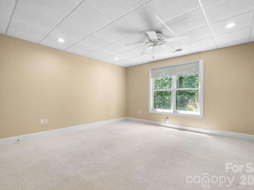 2752 Brittany Drive, Lenoir, NC 28645.  MLS# CAR4416951, YatesRealty ID 46869. 