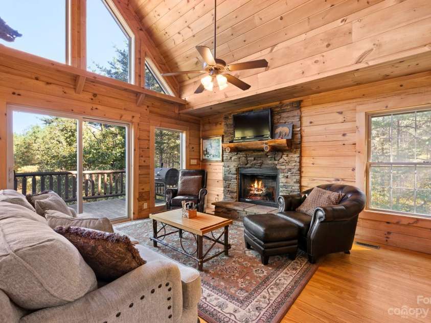 105 Palisade Drive, Mill Spring, NC 28756.  MLS# CAR4081956, YatesRealty ID 4687. 