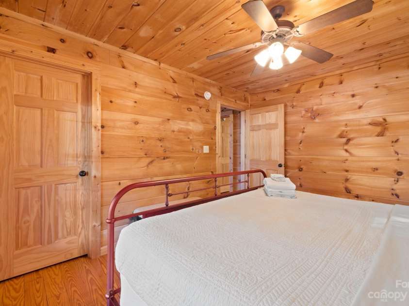 105 Palisade Drive, Mill Spring, NC 28756.  MLS# CAR4081956, YatesRealty ID 4687. 