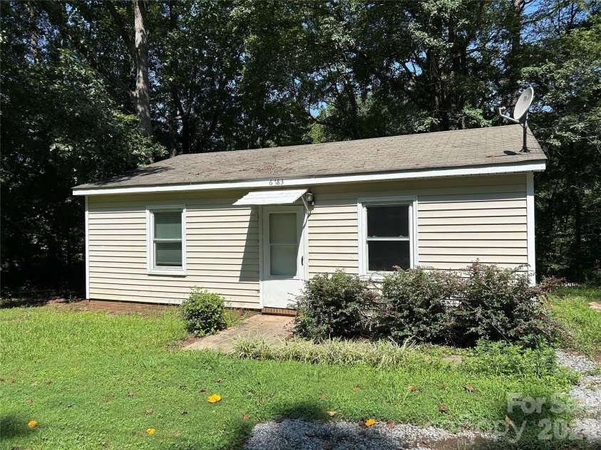 6783 Glover Lane, Stanley, NC 28164.  MLS# CAR4417238, YatesRealty ID 46871. 