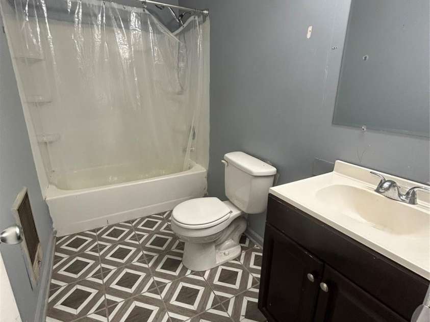 6783 Glover Lane, Stanley, NC 28164.  MLS# CAR4417238, YatesRealty ID 46871. 