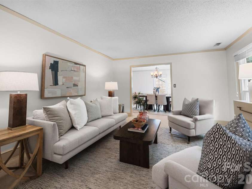 4030 Foxmoor Drive, Charlotte, NC 28226.  MLS# CAR4415337, YatesRealty ID 46874. 