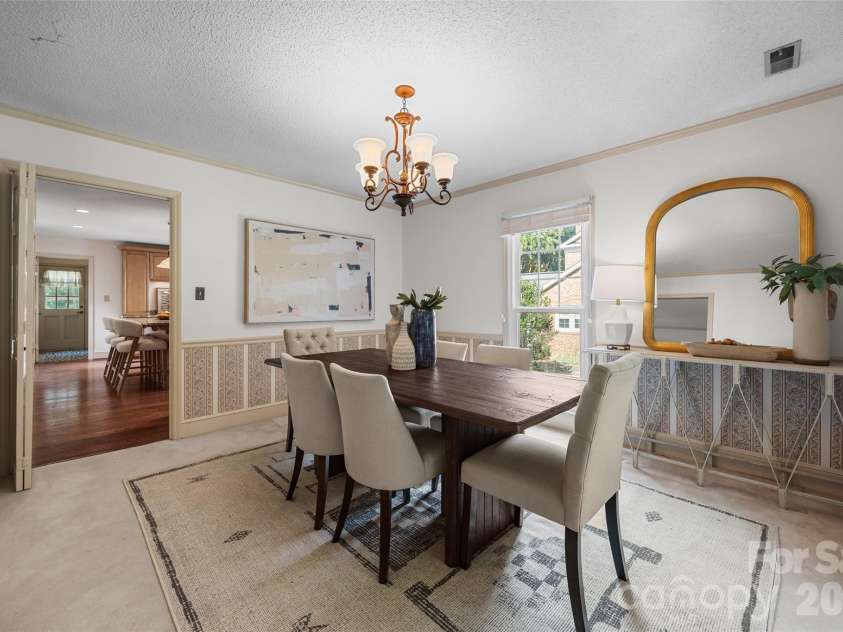 4030 Foxmoor Drive, Charlotte, NC 28226.  MLS# CAR4415337, YatesRealty ID 46874. 