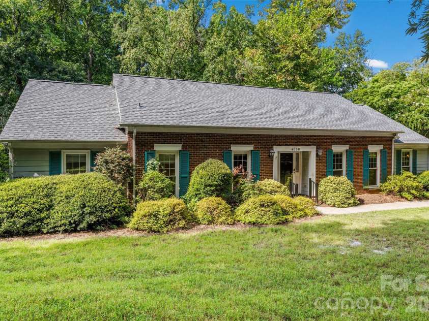 4030 Foxmoor Drive, Charlotte, NC 28226.  MLS# CAR4415337, YatesRealty ID 46874. 