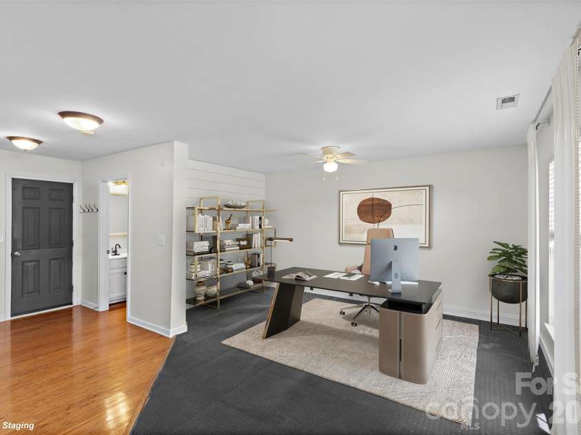 7600 Turley Ridge Lane, Charlotte, NC 28273.  MLS# CAR4413385, YatesRealty ID 46876. Ground level entry with flex space.