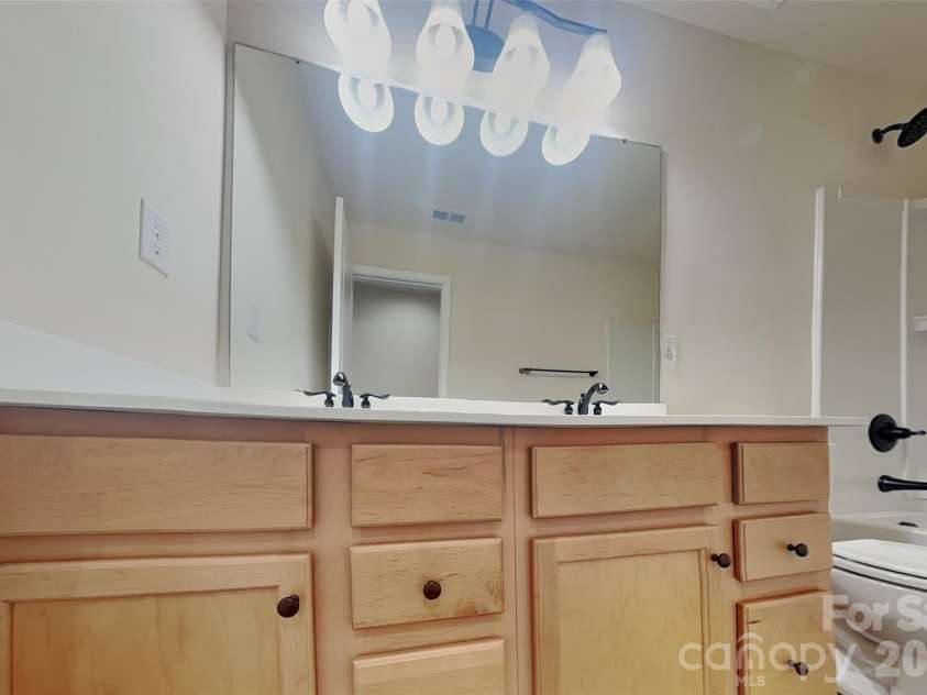 8133 Early Bird Way, Mint Hill, NC 28227.  MLS# CAR4418179, YatesRealty ID 46877. Bathroom 2
