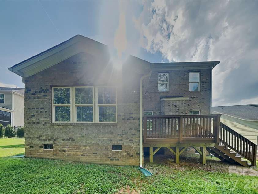 8133 Early Bird Way, Mint Hill, NC 28227.  MLS# CAR4418179, YatesRealty ID 46877. Deck