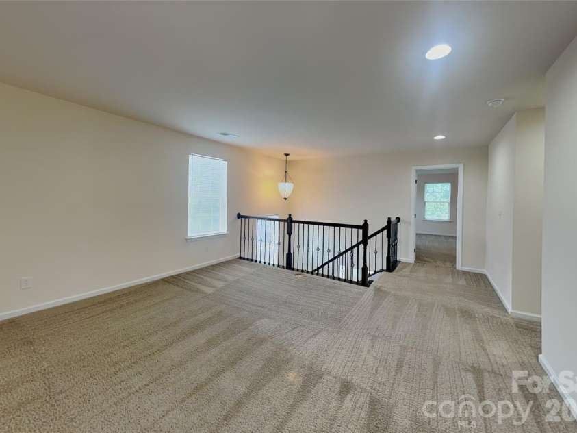 8133 Early Bird Way, Mint Hill, NC 28227.  MLS# CAR4418179, YatesRealty ID 46877. Loft area