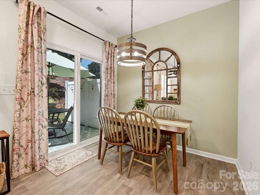 2018 Crooked Oak Lane, York, SC 29745.  MLS# CAR4408869, YatesRealty ID 46878. 