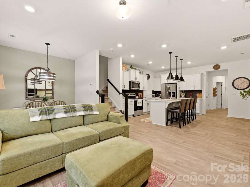 2018 Crooked Oak Lane, York, SC 29745.  MLS# CAR4408869, YatesRealty ID 46878. 