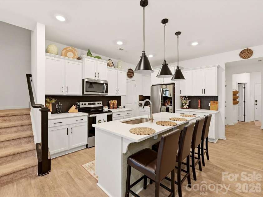 2018 Crooked Oak Lane, York, SC 29745.  MLS# CAR4408869, YatesRealty ID 46878. 