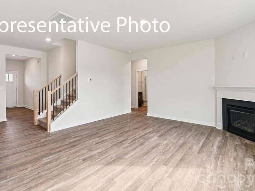 5616 Pamplona Way, Charlotte, NC 28214.  MLS# CAR4351315, YatesRealty ID 46879. 
