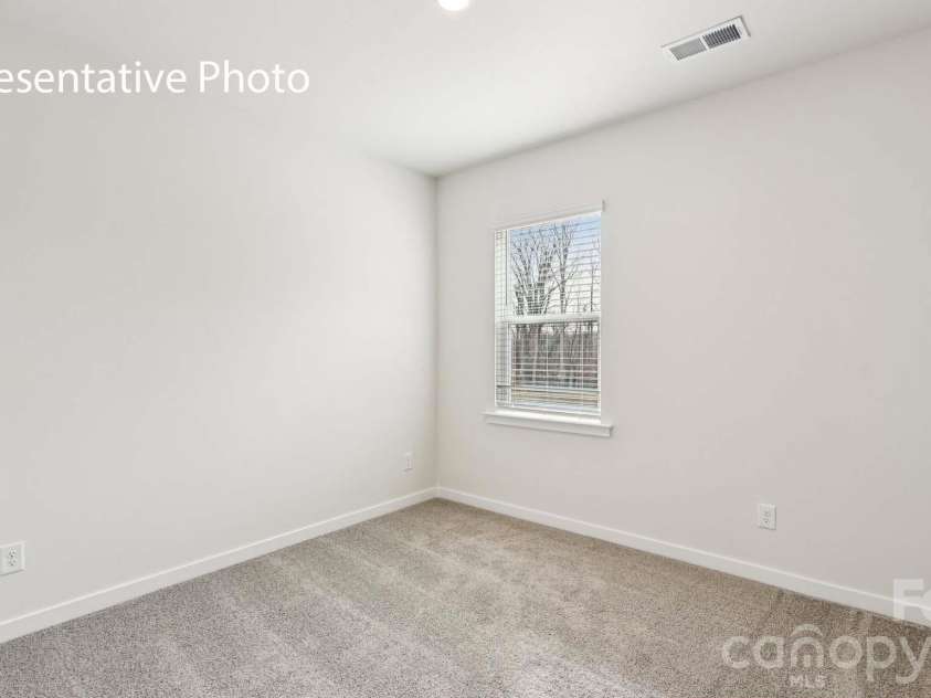 5616 Pamplona Way, Charlotte, NC 28214.  MLS# CAR4351315, YatesRealty ID 46879. 