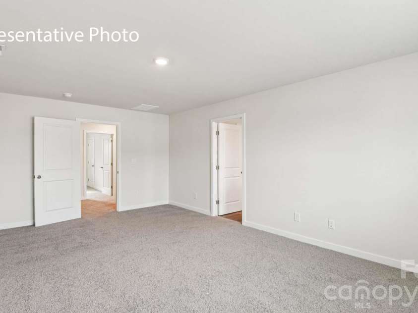 5616 Pamplona Way, Charlotte, NC 28214.  MLS# CAR4351315, YatesRealty ID 46879. 