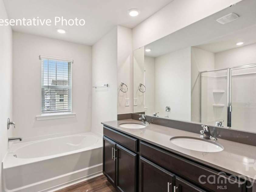 5616 Pamplona Way, Charlotte, NC 28214.  MLS# CAR4351315, YatesRealty ID 46879. 