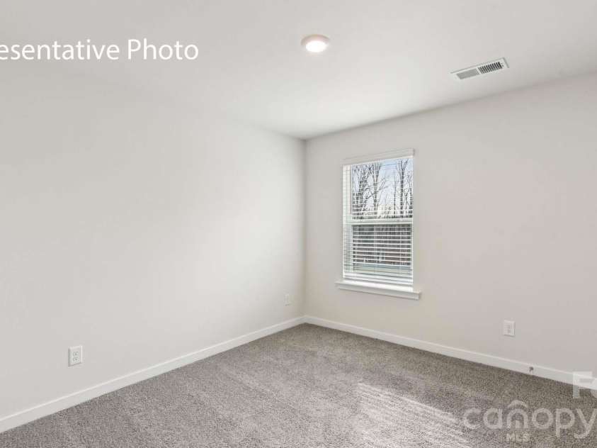 5616 Pamplona Way, Charlotte, NC 28214.  MLS# CAR4351315, YatesRealty ID 46879. 