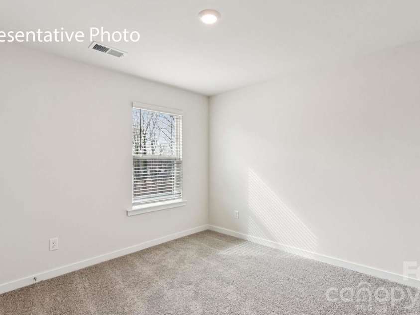 5616 Pamplona Way, Charlotte, NC 28214.  MLS# CAR4351315, YatesRealty ID 46879. 