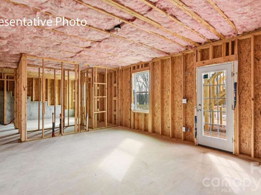 5616 Pamplona Way, Charlotte, NC 28214.  MLS# CAR4351315, YatesRealty ID 46879. 
