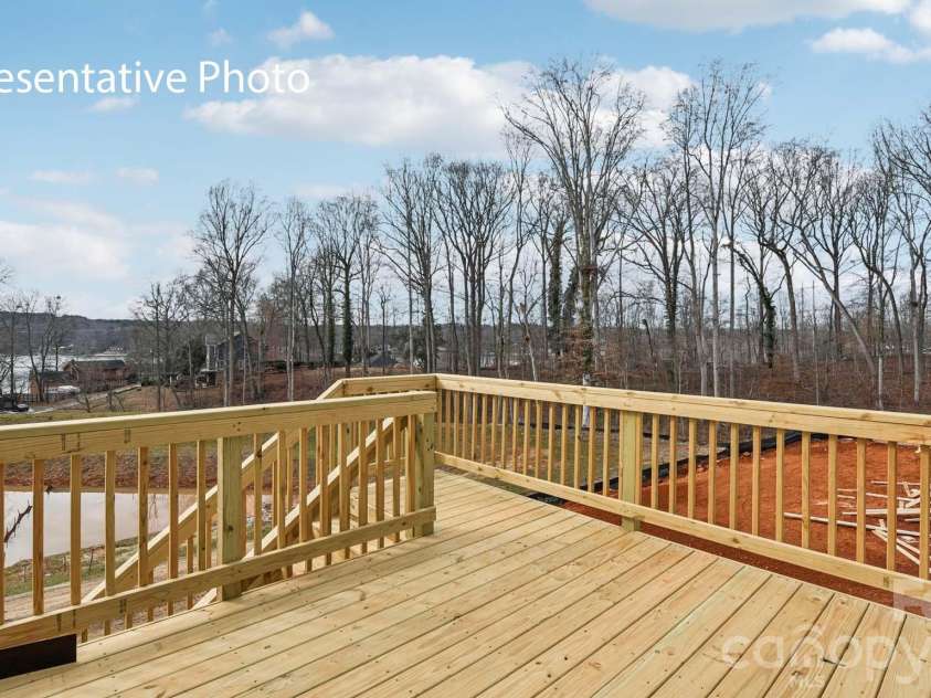 5616 Pamplona Way, Charlotte, NC 28214.  MLS# CAR4351315, YatesRealty ID 46879. 
