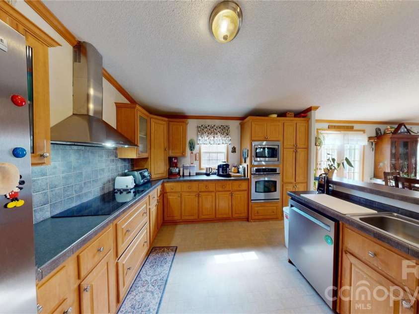 65 Skyview Ridge Drive, Marion, NC 28752.  MLS# CAR4353445, YatesRealty ID 4688. 