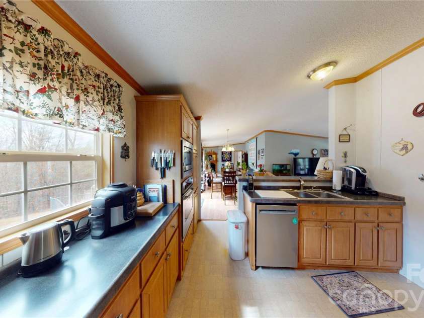 65 Skyview Ridge Drive, Marion, NC 28752.  MLS# CAR4353445, YatesRealty ID 4688. 