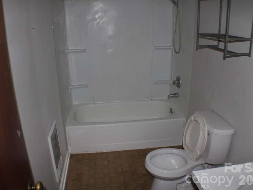 6791 Glover Lane, Stanley, NC 28164.  MLS# CAR4418060, YatesRealty ID 46880. 