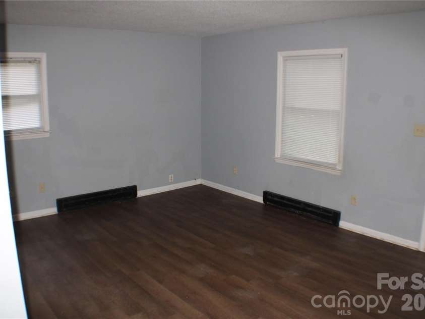 6804 Glover Lane, Stanley, NC 28164.  MLS# CAR4417490, YatesRealty ID 46881. 