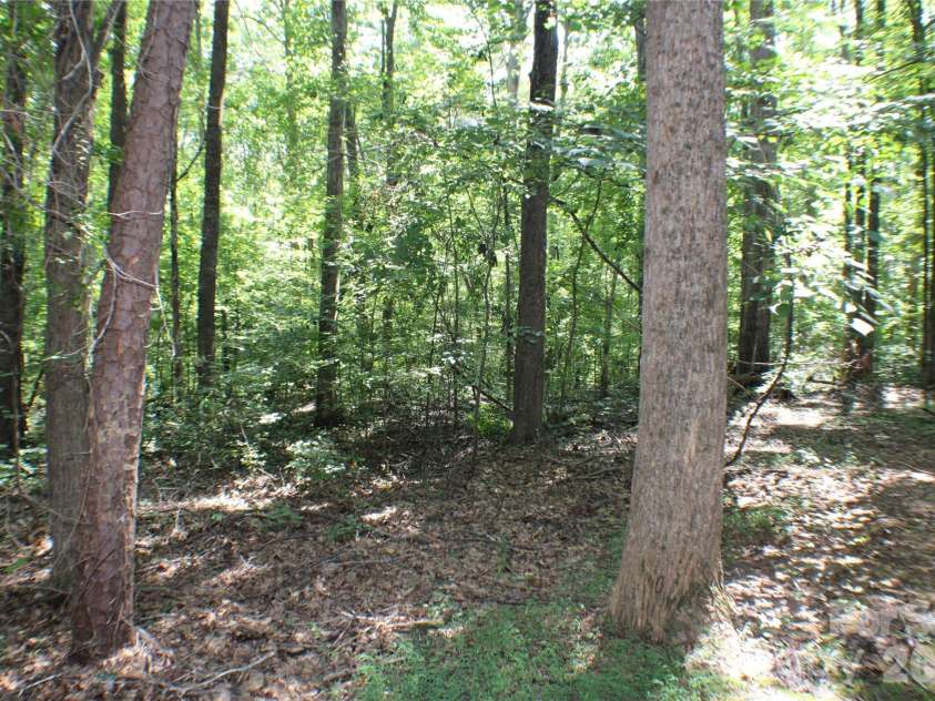 6804 Glover Lane, Stanley, NC 28164.  MLS# CAR4417490, YatesRealty ID 46881. 