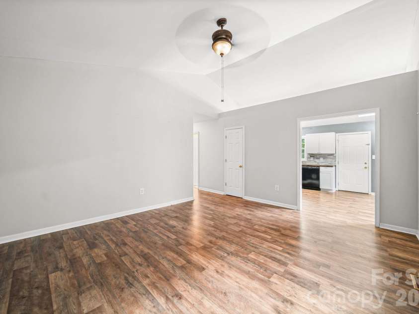 147 Island Terrace Road, Statesville, NC 28677.  MLS# CAR4416211, YatesRealty ID 46882. 