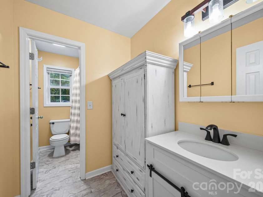 147 Island Terrace Road, Statesville, NC 28677.  MLS# CAR4416211, YatesRealty ID 46882. 