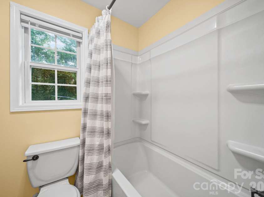 147 Island Terrace Road, Statesville, NC 28677.  MLS# CAR4416211, YatesRealty ID 46882. 