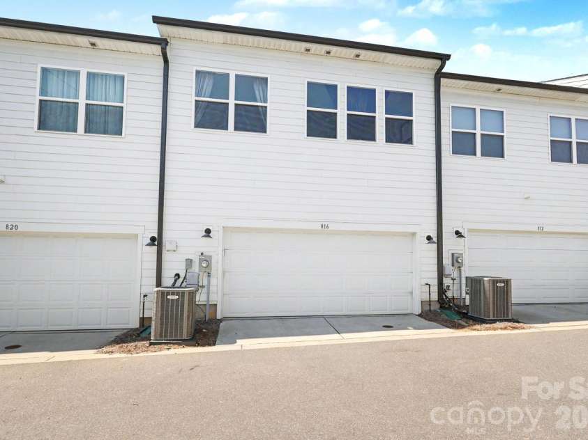 816 Redd Alley, Charlotte, NC 28217.  MLS# CAR4415143, YatesRealty ID 46885. 