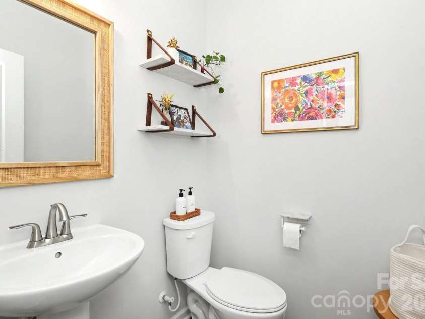 816 Redd Alley, Charlotte, NC 28217.  MLS# CAR4415143, YatesRealty ID 46885. Powder room