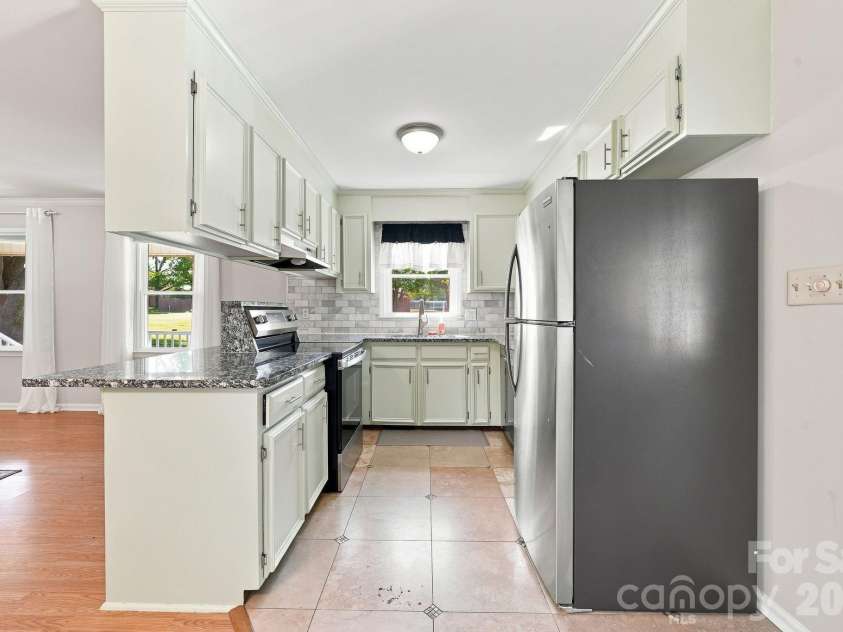 3004 Winston Drive, Concord, NC 28027.  MLS# CAR4412500, YatesRealty ID 46886. 