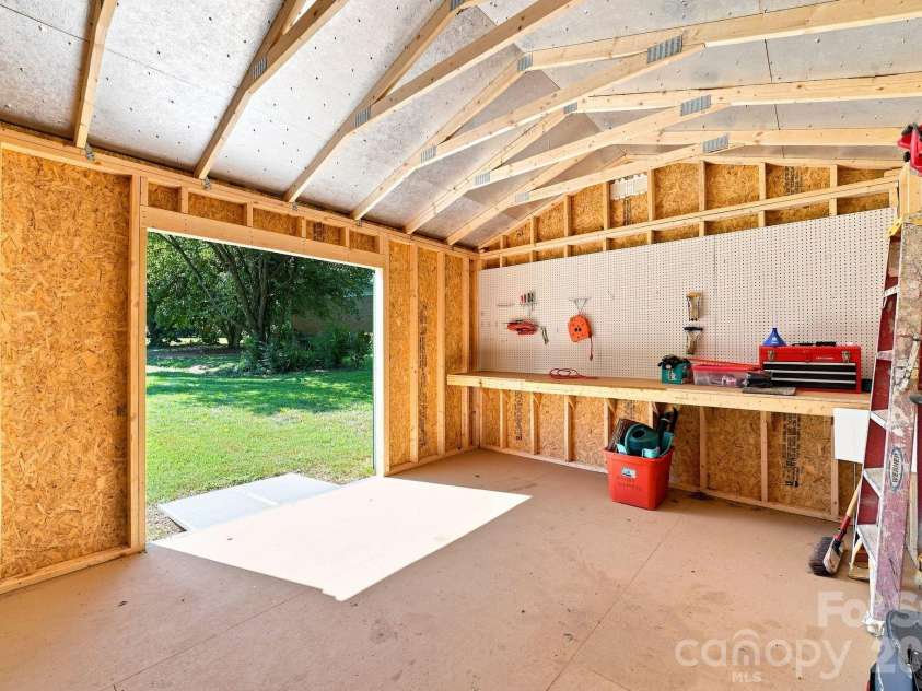 3004 Winston Drive, Concord, NC 28027.  MLS# CAR4412500, YatesRealty ID 46886. 