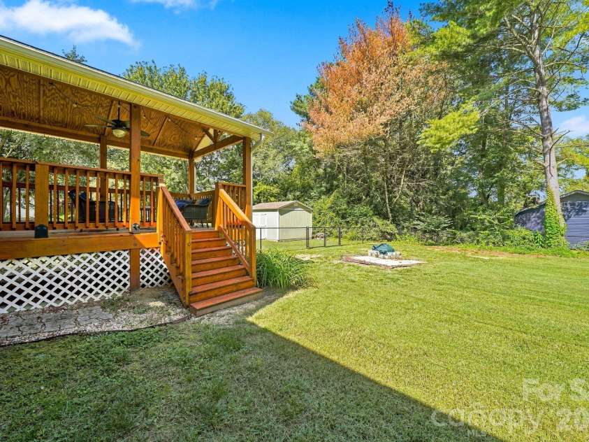 3004 Winston Drive, Concord, NC 28027.  MLS# CAR4412500, YatesRealty ID 46886. 