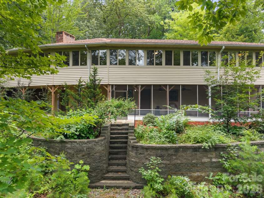 12 E Park Drive, Tryon, NC 28782.  MLS# CAR4415463, YatesRealty ID 46887. 