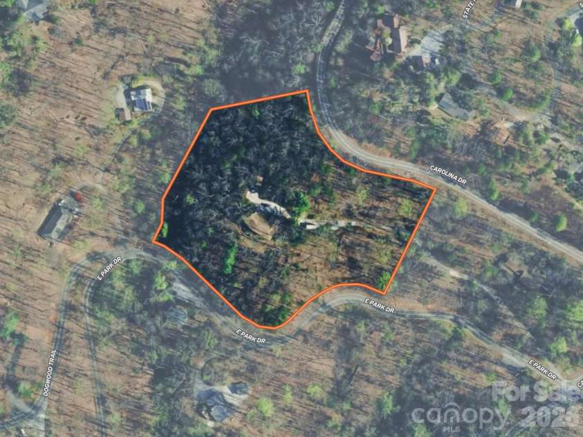 12 E Park Drive, Tryon, NC 28782.  MLS# CAR4415463, YatesRealty ID 46887. 