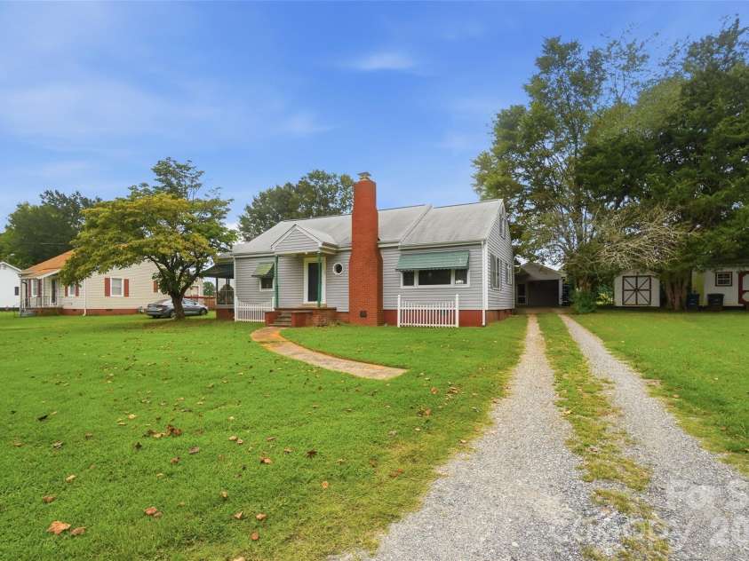 2304 Mclean Street, Gastonia, NC 28054.  MLS# CAR4416725, YatesRealty ID 46889. 