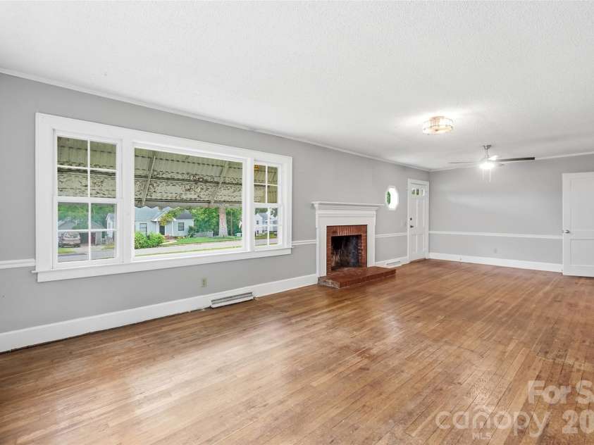 2304 Mclean Street, Gastonia, NC 28054.  MLS# CAR4416725, YatesRealty ID 46889. 