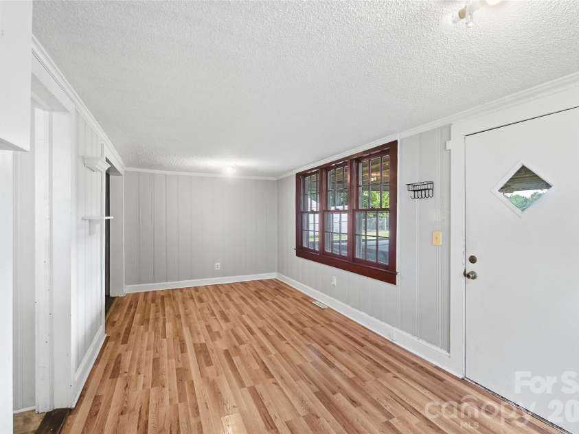 2304 Mclean Street, Gastonia, NC 28054.  MLS# CAR4416725, YatesRealty ID 46889. 