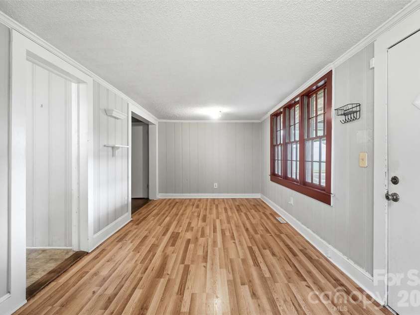 2304 Mclean Street, Gastonia, NC 28054.  MLS# CAR4416725, YatesRealty ID 46889. 