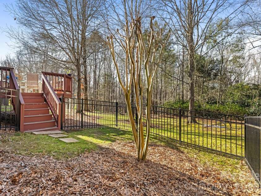 3228 Twelve Oaks Place, Charlotte, NC 28270.  MLS# CAR4337681, YatesRealty ID 4689. 