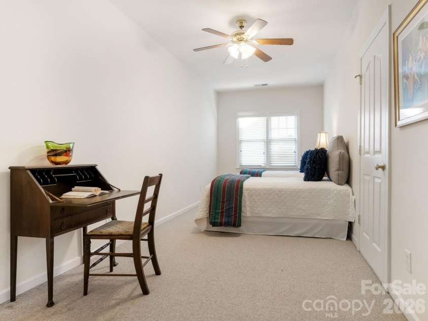 3228 Twelve Oaks Place, Charlotte, NC 28270.  MLS# CAR4337681, YatesRealty ID 4689. BR 3 upstairs with en suite bath