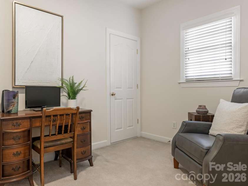 3228 Twelve Oaks Place, Charlotte, NC 28270.  MLS# CAR4337681, YatesRealty ID 4689. Upstairs office