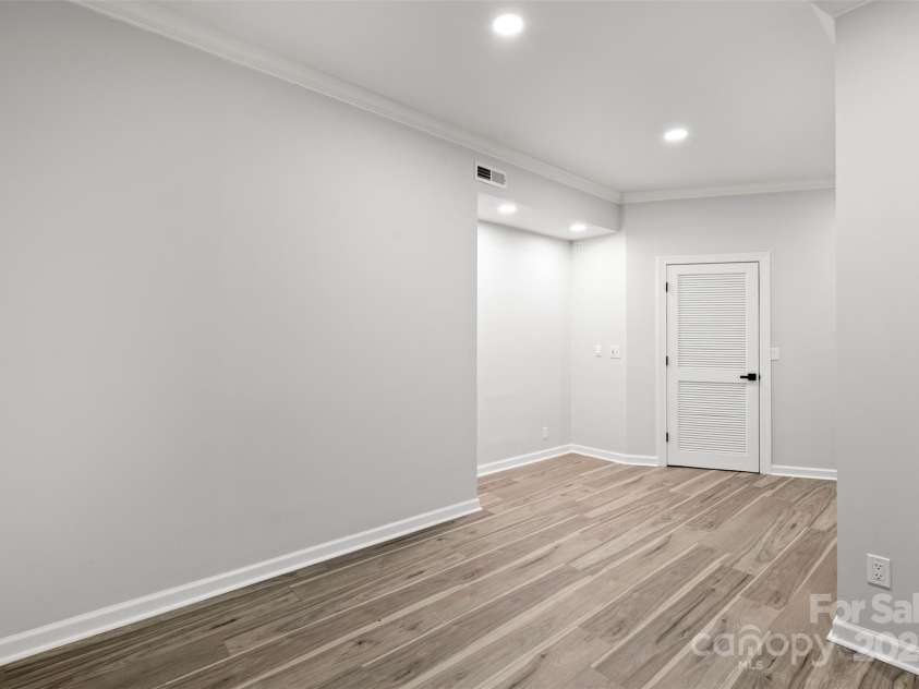 4012 Cambridge Hill Lane, Charlotte, NC 28270.  MLS# CAR4238828, YatesRealty ID 4689. 