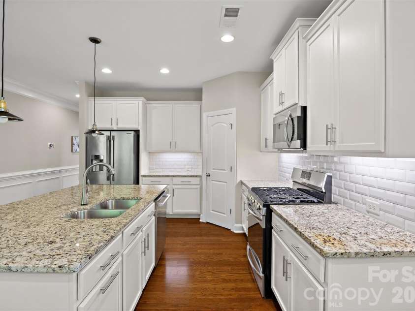 14114 Goldenrod Trace Road, Charlotte, NC 28278.  MLS# CAR4413317, YatesRealty ID 46892. 