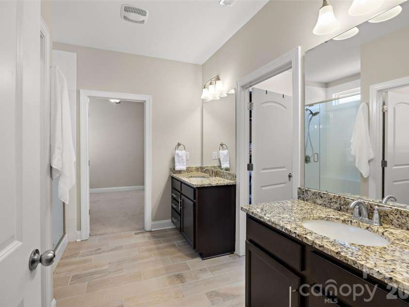 14114 Goldenrod Trace Road, Charlotte, NC 28278.  MLS# CAR4413317, YatesRealty ID 46892. 